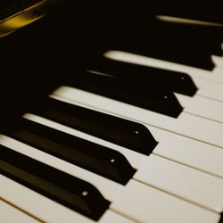 Let It Speak Piano Tuning and Repair Service - Help your piano speak clearly with Let It Speak! Piano Tuning 
("Piano keyboard" by barnimages.com is marked with CC BY 2.0.)