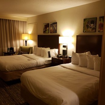 Charleston Marriott Town Center - Hotels Near Me - Charleston, West Virginia Charleston Marriott Town Center - Hotels Near Me - Charleston, West Virginia
