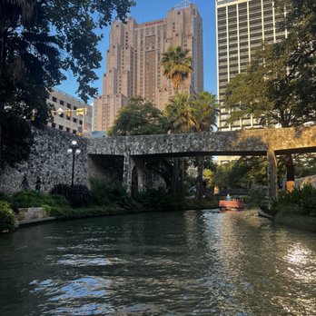 Go Rio Cruises - Boat Tours Near Me - San Antonio, Texas Go Rio Cruises - Boat Tours Near Me - San Antonio, Texas