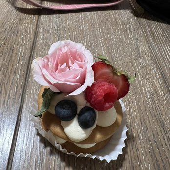 Macarons by Mila Pastry - Custom Cakes Near Me