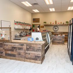 DeVeglio’s Fresh Pasta Italian Market