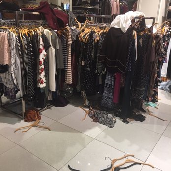 Forever 21 - Accessories Near Me - Valley Stream, New York