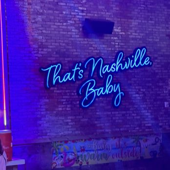 Luke's 32 Bridge - Inside - Cocktail Bars Near Me - Nashville, Tennessee Luke's 32 Bridge - Inside - Cocktail Bars Near Me - Nashville, Tennessee