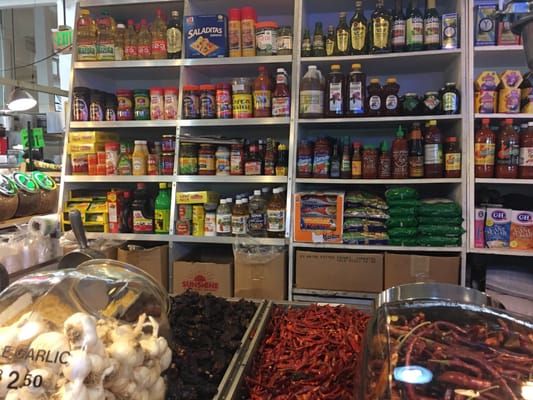 Valeria's Groceries by null