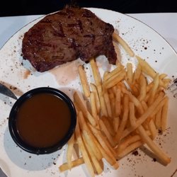 Geppetto's - Rump steak, fries and a cup of gravy.