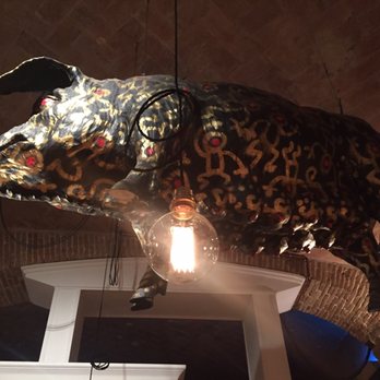 PORK boig per tu - Stares down at u while u eat - Spanish Near Me - Barcelona, B