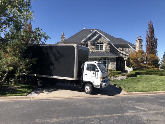 Local Moving - Moving to a new home is exciting, it can also be overwhelming. Having top movers in SLC can be very helpful. We do everything to make sure your move goes as smoothly and stress-free as possible. Throughout the process, we communicate with every client so there are no surprises.