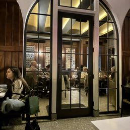 SAINT - Updated March 2026 - 532 Photos & 249 Reviews - 44 Avenida ...