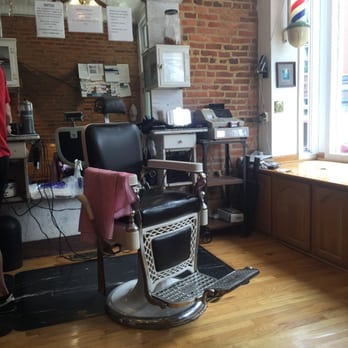 Light Street Barbers - That's what a barbers chair should look like! - Barbers Near Me - Baltimore, Maryland Light Street Barbers - That's what a barbers chair should look like! - Barbers Near Me - Baltimore, Maryland
