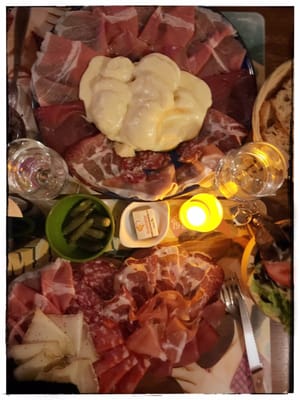 Chez le Gaulois by null