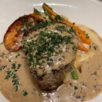 Lahaina Grill - Seafood Near Me - Lahaina, Hawaii