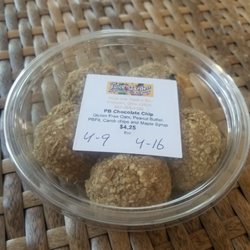 The Juice Garden - PB chocolate chip protein balls