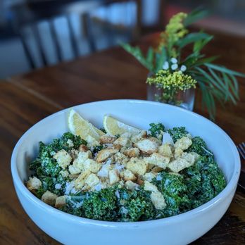 Övn Wood Fired Pizza - Kale Caesar (full) @bilalandjesseatfood - Pizza Near Me - Bellingham, Washington Övn Wood Fired Pizza - Kale Caesar (full) @bilalandjesseatfood - Pizza Near Me - Bellingham, Washington