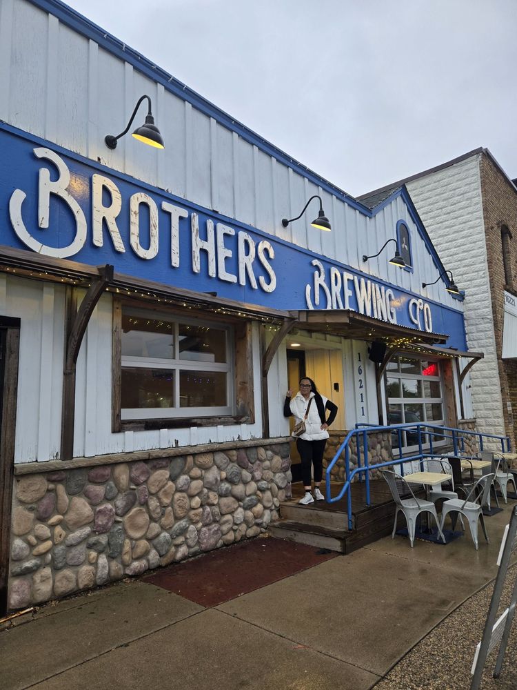 Boathouse Brothers Brewing Logo