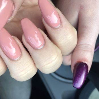 4 Seasons Nails & Spa - Day Spas Near Me - Austin, Texas