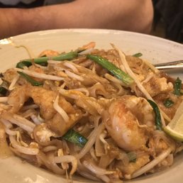 Pad Thai (great portion, €10) Pad Thai (great portion, €10)