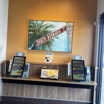 Habit Burger & Grill - Burgers Near Me - Oakland, California