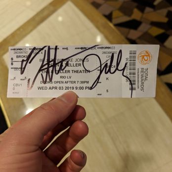Penn & Teller - Magicians Near Me - Las Vegas, Nevada