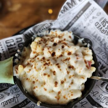 Vanbarry's Public House - Mac & Cheese Skillet - New American Near Me - Orlando, Florida Vanbarry's Public House - Mac & Cheese Skillet - New American Near Me - Orlando, Florida