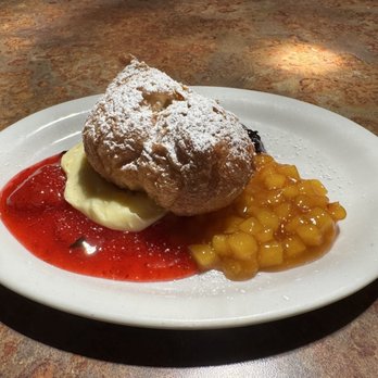 Huckleberry's Breakfast & Lunch - Heaven... I mean beignet - American Near Me - San Jose, California