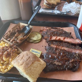 Smokehouse 41 - Half rack of ribs with a side of Mac and cheese and beans - Barbeque Near Me - Oakhurst, California Smokehouse 41 - Half rack of ribs with a side of Mac and cheese and beans - Barbeque Near Me - Oakhurst, California