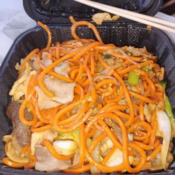 Khan’s Mongolian BBQ - My dinner with noodles, chicken, pork, beef and veggies. - Mongolian Near Me - Long Beach, California