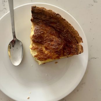 Le Quartier Bakery & Cafe - Dundee - Quiche - Bakeries Near Me - Omaha, Nebraska