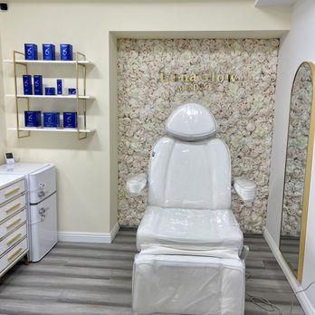 LunaGlow MedSpa - Medical Spas Near Me - Newport Beach, California LunaGlow MedSpa - Medical Spas Near Me - Newport Beach, California