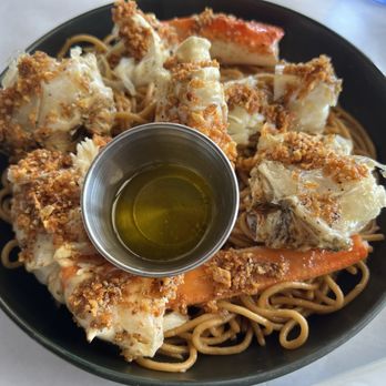 Destination Seafood House - Garlic crab combo - Seafood Near Me - Westminster, California Destination Seafood House - Garlic crab combo - Seafood Near Me - Westminster, California