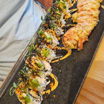 Tokyo Table - SacTown roll - Japanese Near Me - Sacramento, California