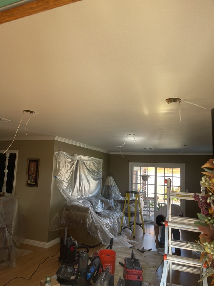 Slide of Ronnie’s Electrical Repairs