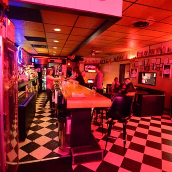 The Comet - barroom glow - Mexican Near Me - Cincinnati, Ohio The Comet - barroom glow - Mexican Near Me - Cincinnati, Ohio
