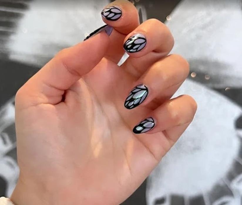 Nails by Yc Logo