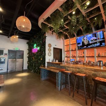 Mariscos Choix - Bar área - Seafood Near Me - Downey, California Mariscos Choix - Bar área - Seafood Near Me - Downey, California