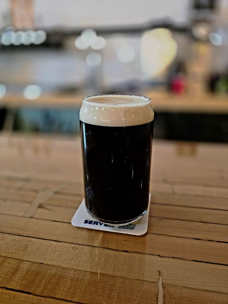 Black Paws Brewing Logo