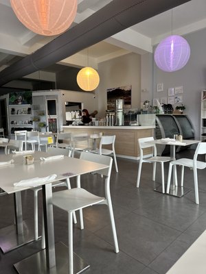 Lluvia Deli Bar & Artefacto by null
