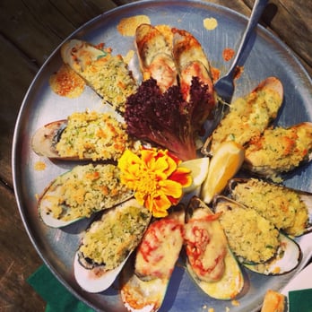Coromandel Mussel Kitchen - Grilled mussels - New Zealand Near Me - Coromandel, WKO Coromandel Mussel Kitchen - Grilled mussels - New Zealand Near Me - Coromandel, WKO