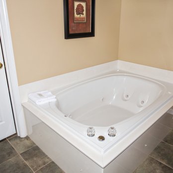 Bear Crossing Condos - Bear Crossing Vacation Condo 503 on the river in Pigeon Forge - Hotels Near Me - Pigeon Forge, Tennessee