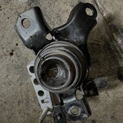 Subaru - Motor mount