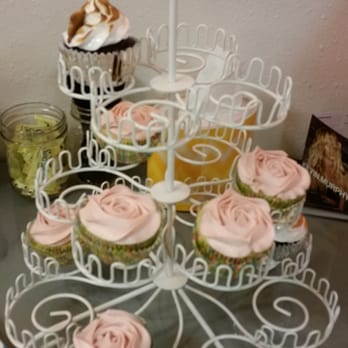 Poppy - Art walk cupcakes at Poppy - Hair Salons Near Me - Pullman, Washington Poppy - Art walk cupcakes at Poppy - Hair Salons Near Me - Pullman, Washington