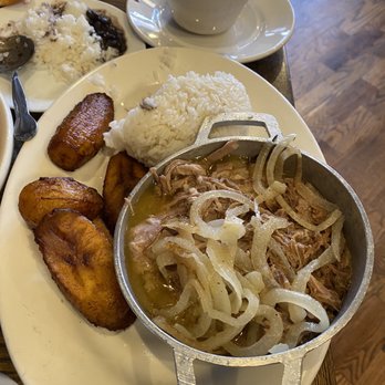 1492 Cuban Fusion - Lechon Asado - Cuban Near Me - Chicago, Illinois