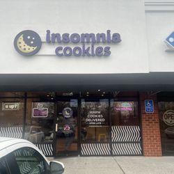 Insomnia Cookies