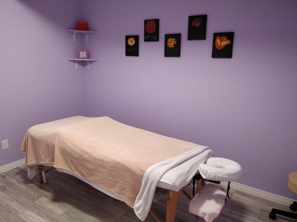 YJ Massage Logo