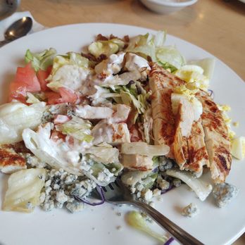 Bob Evans - Chicken Cobb salad - American Near Me - Clearwater, Florida