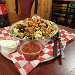PJ's Pizza - Chicken fajita supreme salad