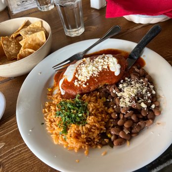Fonda La Catrina - Heaven..Chile Relleno y chips - Mexican Near Me - Seattle, Washington Fonda La Catrina - Heaven..Chile Relleno y chips - Mexican Near Me - Seattle, Washington