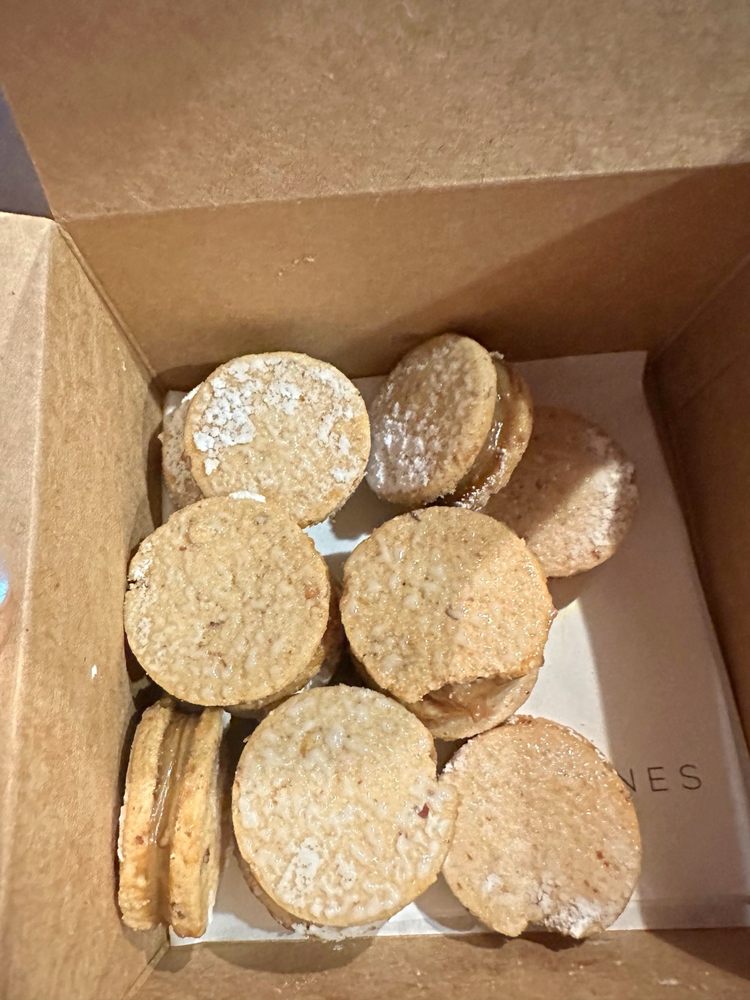 Paulina Escanes- Bakery