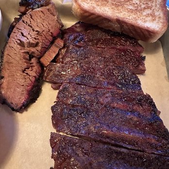Moonie's Texas Barbecue - Brisket was tender and the oak flavor really tasted good in the bark. - Barbeque Near Me - Flowery Branch, Georgia