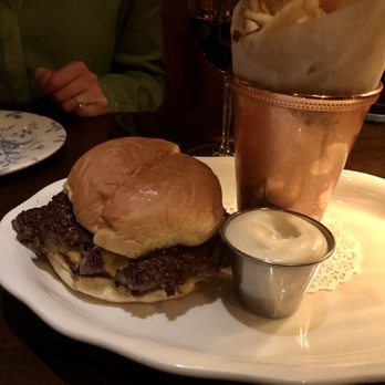 Armitage Alehouse - Wagyu Cheeseburger - Pubs Near Me - Chicago, Illinois