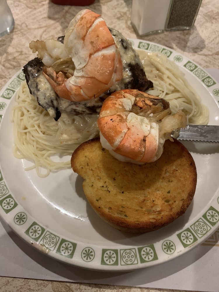 WHISTLE STOP Updated October 2024 N2190 US 41, Menominee, Michigan